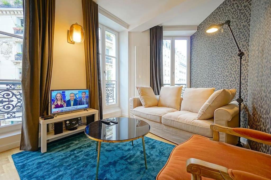 Elegant Appartement Dans Le Marais - Paris 3 Eksteriør billede