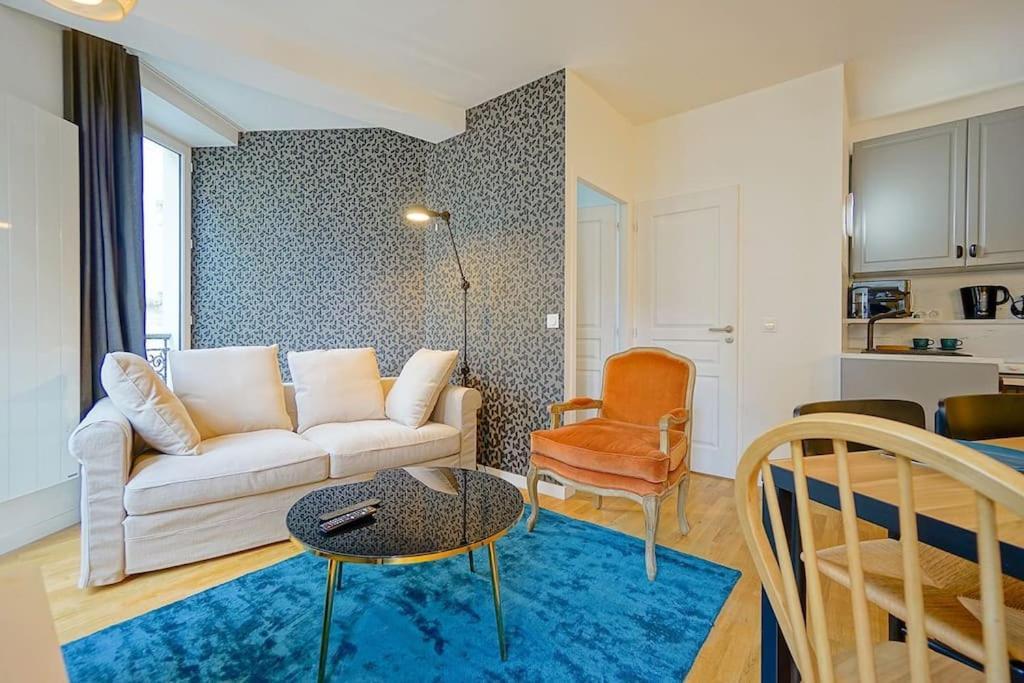 Elegant Appartement Dans Le Marais - Paris 3 Eksteriør billede