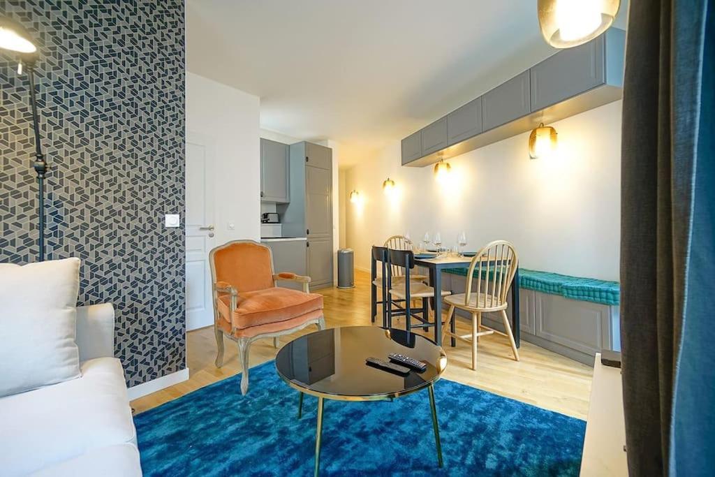 Elegant Appartement Dans Le Marais - Paris 3 Eksteriør billede
